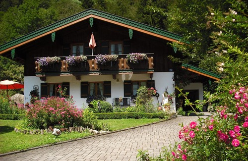 Ruhpolding Apartamento | Apartamento am Märchenwald (48 m 2), balcón, cocina, 1 dormitorio y 1 salón / dormitorio, máximo 4 personas