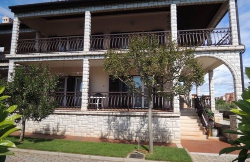 Vrvari Apartamento | Vacation apartment/apartment for 7 guests with 100m² in Porec (92736)