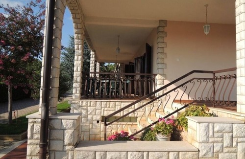 Vrvari Apartamento | Vacation apartment/apartment for 7 guests with 100m² in Porec (92736)