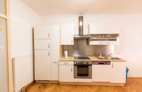 Sankt Polten Apartamento | Apartment "Rathausplatz" with 120sqm - family-friendly - St. Pölten