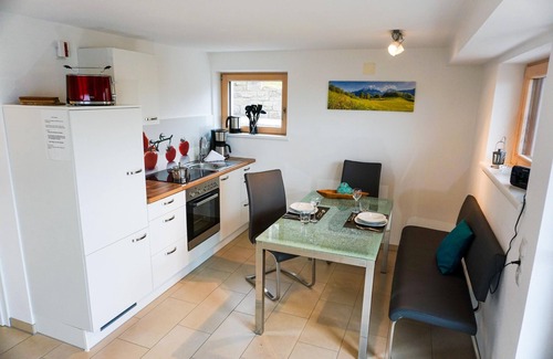 Schraden Apartamento | Vacation apartment "Bergblick Souterrain"