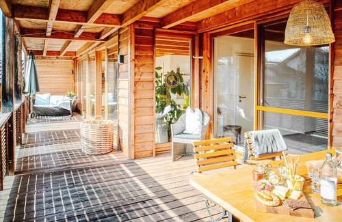 Bad Aibling Apartamento | Vacation apartment 120 sqm with two bedrooms and terrace