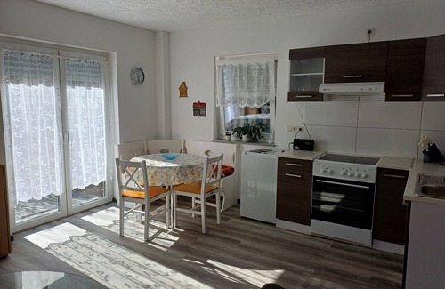 Neunkirchen Apartamento | Vacation apartment in the forest/ central location/ leisure facilities