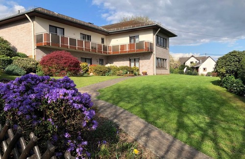 Straßenhaus Apartamento | Vacation apartment in the beautiful Westerwald ideal also as a monteur apartment