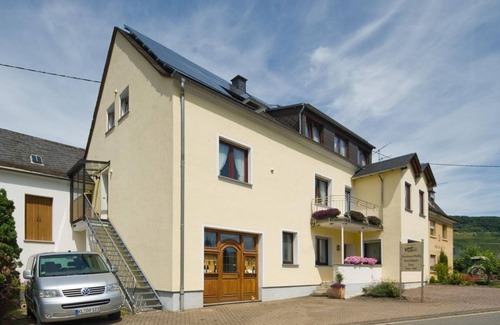 Piesport Apartamento | Apartamento "Domherr", ducha, WC, 2 habitaciones - Ferienwohnungen Veit