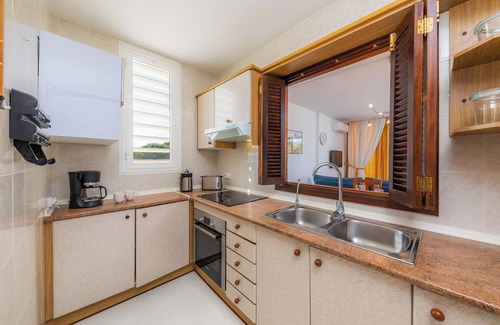 Es Pelats Apartamento | Apartamento de vacaciones Casa Laura con Wi-Fi, balcón y jardín