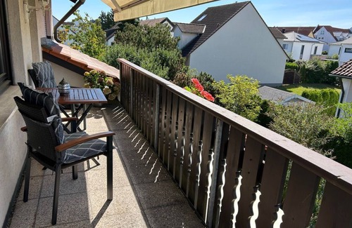 Fuerth Apartamento | Vacation apartment Farrnbach - Spacious (70sqm), quiet, 2 bedrooms with south-facing balcony