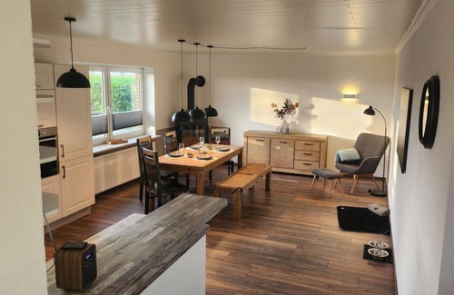 Poppenbull Apartamento | Vacation apartment Hol di Erholung in the countryside with large garden Pet friendly!