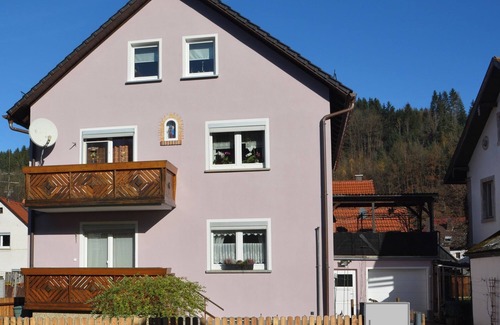 Wallenfels Apartamento | Vacation apartment in the Franconian Forest Nature Park in Wallenfels