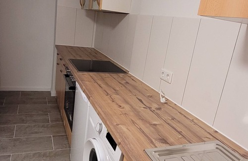 Dahlen Apartamento | Vacation apartment in historic farmhouse with modern renovation.