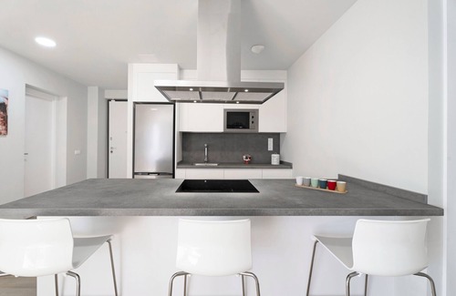 Los Gavilanes Apartamento | Apartamento de vacaciones 'Paraiso En Abades' con vistas al mar, Wi-Fi y aire acondicionado