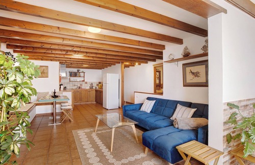 Tacoronte Apartamento | Apartamento de vacaciones 'Salitre Suite Experiences' con vistas al mar, terraza privada y Wi-Fi