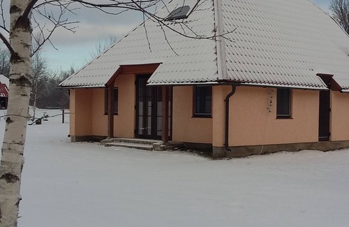 Varve Casa | Apartamento rodeado de prados y bosques y un lago cercano