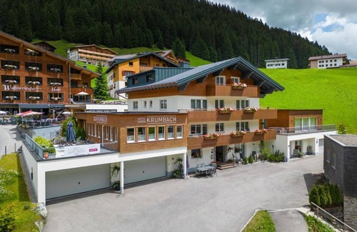 Damuels Apartamento | Vacation apartment "Uga Tal" with small terrace - Hotel Garni Krumbach