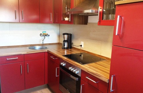 Sudstadt Apartamento | Apartamento con 3 habitaciones individuales! Conexión de metro! Wifi gratis