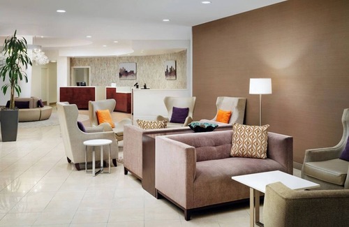Buford Highway Casa | Modern Elegance in Downtown Atlanta! Swimming Outdoor Pool, Free Parking!