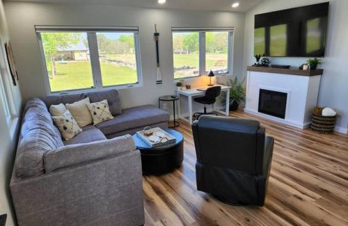 Cleora Casa | Vacation Cabin Rental at Duck Creek on Grand Lake Oklahoma
