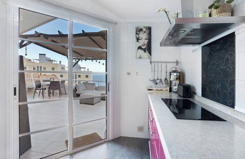 Acoran Casa | Casa de vacaciones 'Bahía Del Amanecer' con vistas al mar, terraza privada y Wi-Fi