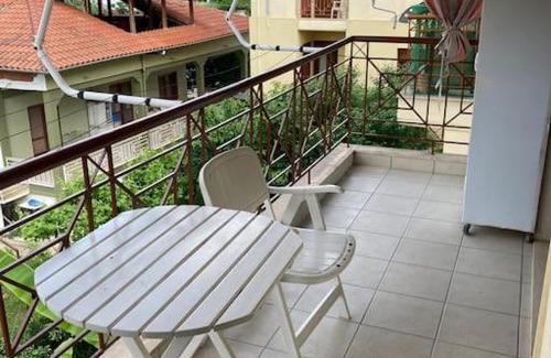 Flogita Apartamento | Vacation getaway Chalkidiki - spacious apartment close to the sea