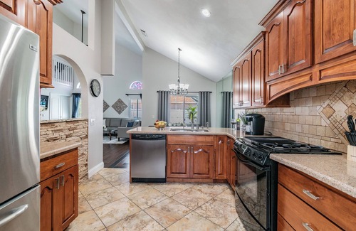 Bearss Plaza Casa | "Vacation Getaway: Heated private POOL, Outdoor Living, Game Room & Boat Rental"