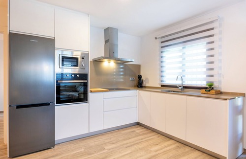 Alhaurín de la Torre Casa | Casa Kanmarala con vistas a la montaña, piscina y Wi-Fi