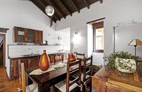 Buenavista del Norte Casa | Casa de vacaciones 'El Portillo 1' con terraza privada, jardín privado y Wi-Fi