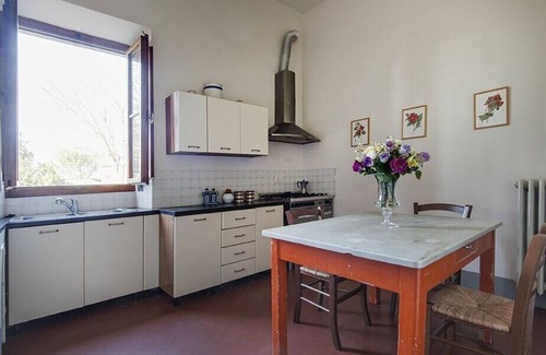 Vicchio Villa | vacaciones en alquiler para vacaciones gran villa, Italia, cerca de Florencia, Toscana, campo, piscina, vistas, wi-fi, a corto plazo
