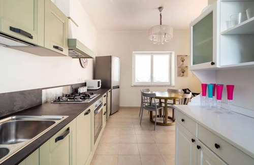 Plemmirio Villa | Chalet de alquiler vacaciones Italia, Sicilia, Sicilia, Siracusa, cerca de la playa junto al mar, a corto plazo villa de largo plazo para alquilar t