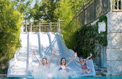 Saint Alban Auriolles Casa | Casa de vacaciones Camping Caravaning (AAR352) en St-Alban-Auriolles - 4 personas, 2 dormitorios