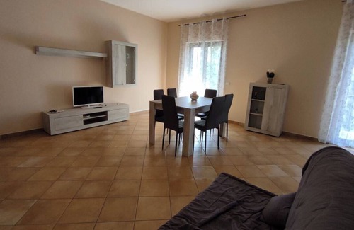 Mondragone Apartamento | Vacation home 900 meters from the sea, 30 minutes from Naples airport