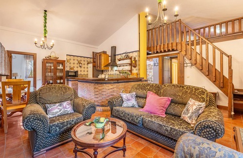 Nigüelas Casa | Casa rural "A Pie De Sierra Nigüelas" con vistas a la montaña, piscina privada y Wi-Fi