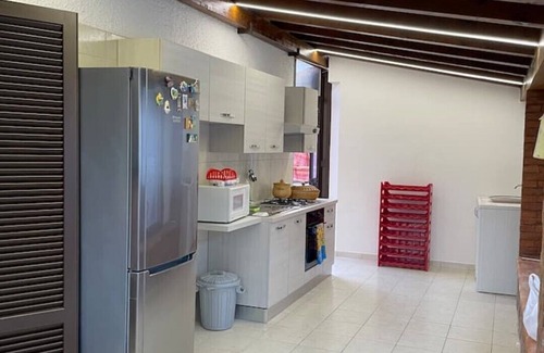 Ognina Apartamento | Vacation home Andreina (the yellow)
