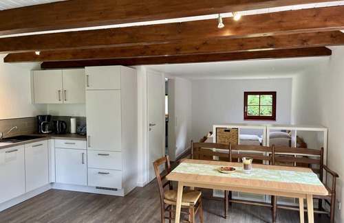 Wiefelstede Casa | Vacation home "Blockhaus am Waldrand" - vacation home, shower and bath, WC