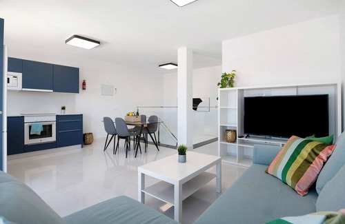 La Santa Casa | Casa de vacaciones 'Brisa 3' con vistas al mar, Wi-Fi y aire acondicionado