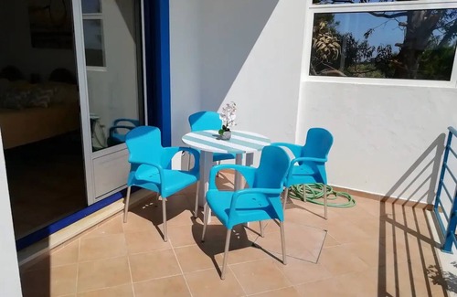 Aljezur Casa | Casa de vacaciones "Brisamar" cerca de la playa con terraza privada y Wi-Fi