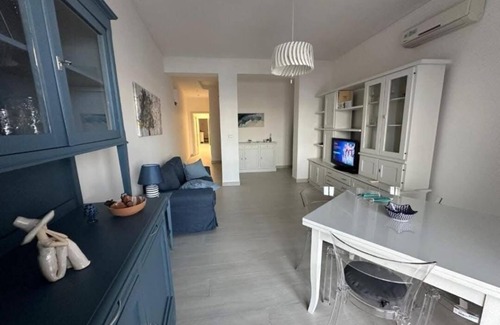 Capo Mulini Casa | Vacation home by the sea, for couples and families, in the typical village of Capomulini.