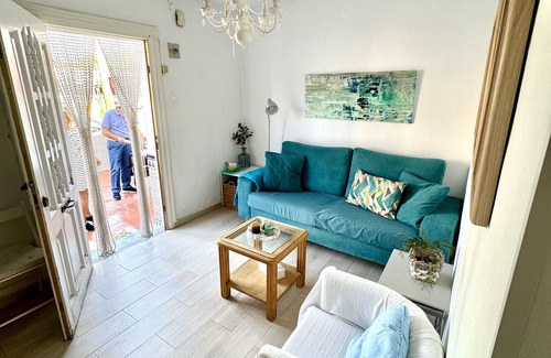 La Cala de Mijas Casa | Vacation Home "Casa En La Cala De Mijas" with Private Terrace & Wi-Fi