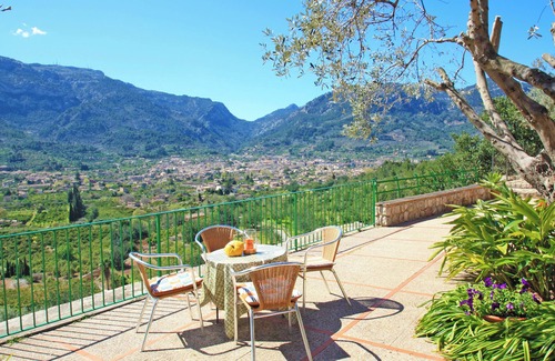 Biniaraix Casa | Casa de vacaciones "Can" Bac con vistas a la montaña, jardín y terraza