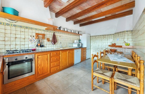 Pollensa Casa | Casa de vacaciones "Can Noble den Suau" con piscina, bañera de hidromasaje, terrazas y jardín
