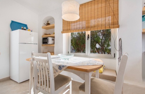 Haria Casa | Casa de vacaciones 'Casa Azul' con vistas al mar, terraza privada y Wi-Fi