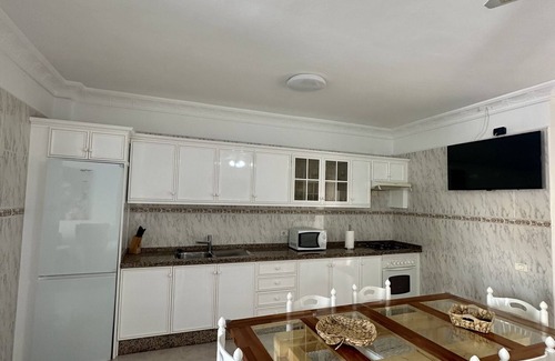 Los Gavilanes Casa | Casa de vacaciones "Casa Alba" con vistas a la montaña, Wi-Fi, balcón y terraza