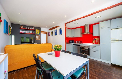 Campos Casa | Casa de vacaciones "Casa Arts 50" con piscina, Wi-Fi, aire acondicionado, terraza y jardín