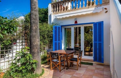Campos Casa | Casa de vacaciones "Casa Arts 50" con piscina, Wi-Fi, aire acondicionado, terraza y jardín