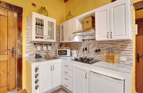Arico Casa | Casa vacacional "Casa Candelaria" con vistas al Teide, piscina privada y Wi-Fi