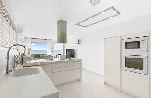 Santa Pola Casa | Casa de vacaciones "Casa En La Orilla De La Playa" con balcón, 2 terrazas privadas y Wi-Fi