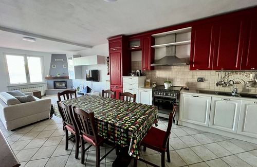 Spotorno Casa | Casa de vacaciones "Casa Sancio" con vistas al mar y terrazas privadas