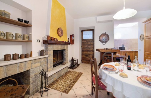 Villongo Casa | Casa de vacaciones "Cascina Nonna Nina" con terraza privada y 2 balcones