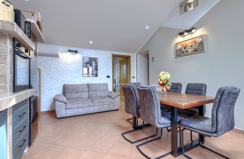 Nova Vas Casa | Casa de vacaciones Darija by Interhome