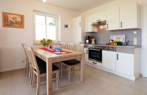 Korswandt Casa | Vacation home Birgit 6i - Family accommodation with fireplace