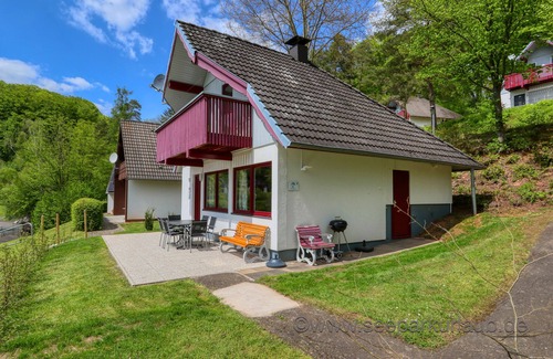 Kirchheim Casa | Vacation home, detached - lake view - 6 persons - comfortably furnished.